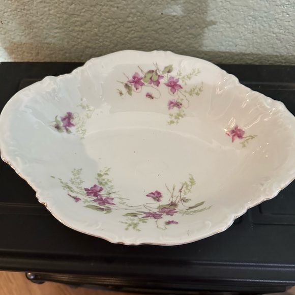 Habsburg Austria China Large Serving Bowl - Picture 3 of 6